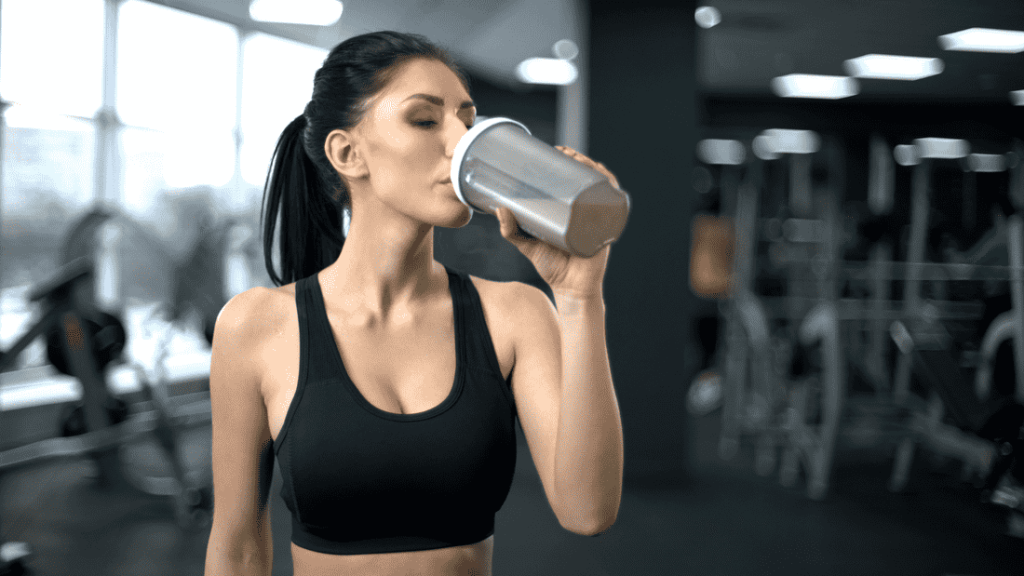 Koja je važnost proteina u fitnesu i zašto su proteinski šejkovi popularni?